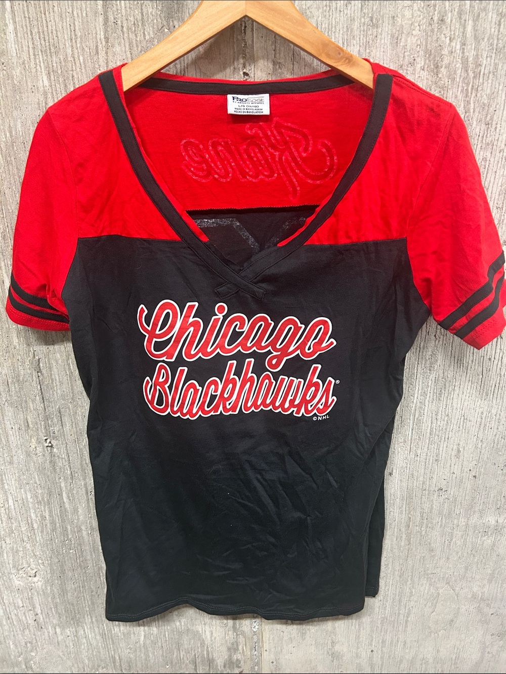 Pro Edge PATRICK KANE Chicago Blackhawks Red and Black Short Sleeve Tee